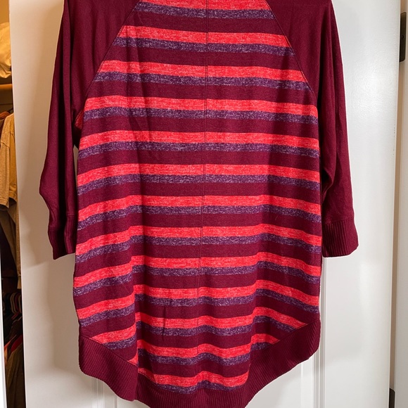 NWT large Maurice’s sweater - Picture 2 of 3